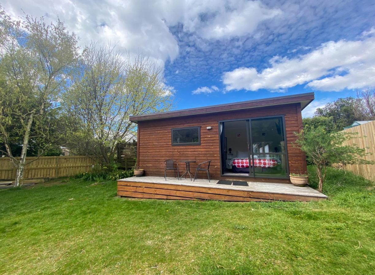 Lake Hawea Cabin With Mountain Views- Outdoor Bath! Lago Hawea Exterior foto