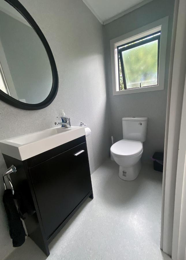 Lake Hawea Cabin With Mountain Views- Outdoor Bath! Lago Hawea Exterior foto